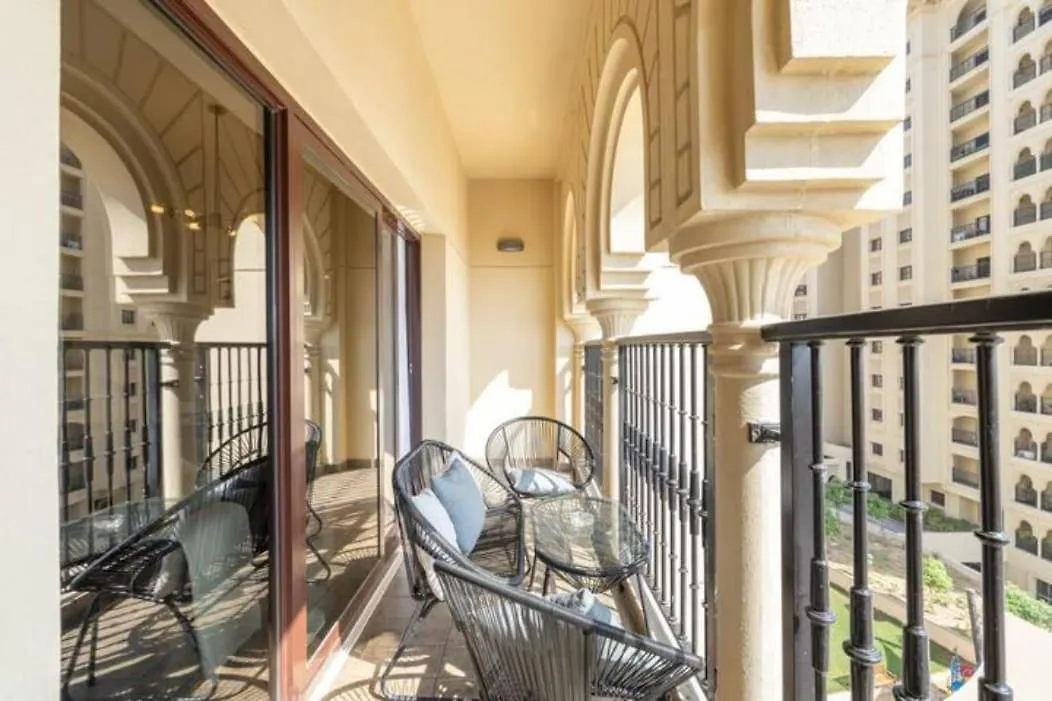 Διαμέρισμα Stylish 1-Bedroom Retreat With Pool In Vibrant Jumeirah Golf Estates Ντουμπάι