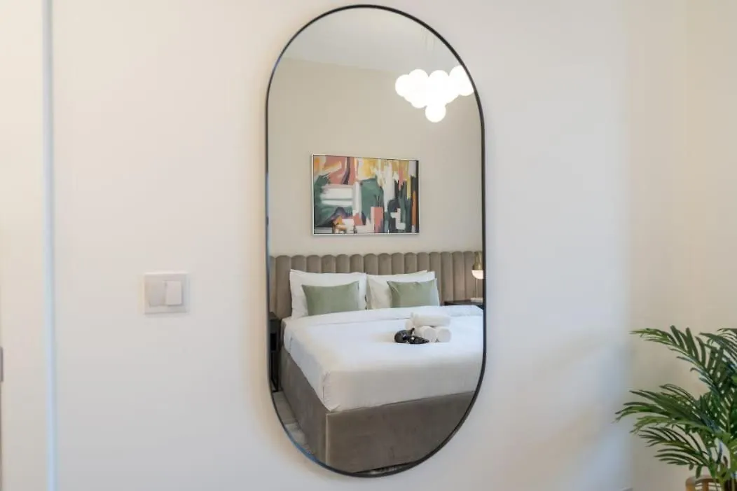 Stylish 1-Bedroom Retreat With Pool In Vibrant Jumeirah Golf Estates Ντουμπάι 0*,