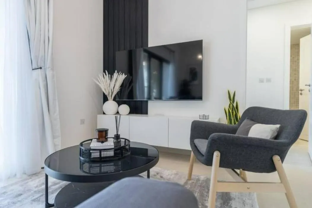 Stylish 1-Bedroom Retreat With Pool In Vibrant Jumeirah Golf Estates Ντουμπάι Ηνωμένα Αραβικά Εμιράτα
