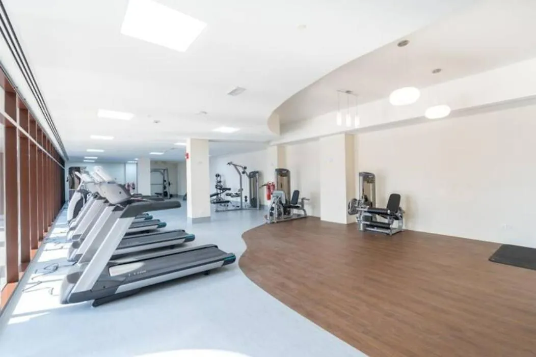 Stylish 1-Bedroom Retreat With Pool In Vibrant Jumeirah Golf Estates Dubai Apartment