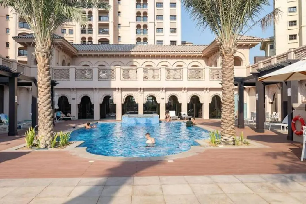 Apartment Stylish 1-Bedroom Retreat With Pool In Vibrant Jumeirah Golf Estates Dubai
